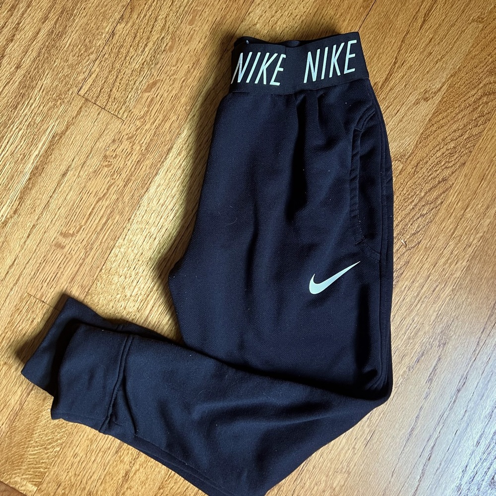Nike joggers, youth small, pockets, EUC